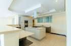3 Bed Apartment with En Suite in Riverside - 3