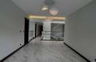 6 Bed House with En Suite in Nyari - 11
