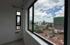 3 Bed Apartment with En Suite in Westlands Area - 10