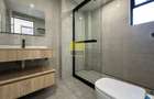 2 Bed Apartment in Riverside - 10