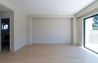 5 Bed Townhouse with En Suite at Westlands - 17
