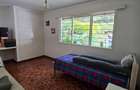 4 Bed House with En Suite at Loresho Road - 6