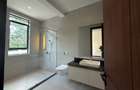 6 Bed Villa with En Suite in Kitisuru - 12