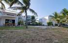 Serviced 2 Bed Apartment with En Suite at Kikambala - 11