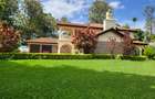 5 Bed House with En Suite in Runda - 1
