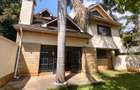5 Bed Townhouse with En Suite in Lavington - 1