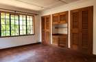 5 Bed House with En Suite in Runda - 11