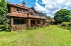 4 Bed House with En Suite in Ridgeways - 9
