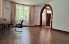 5 Bed Townhouse with En Suite in Rosslyn - 5