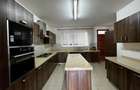 5 Bed Townhouse with En Suite in Lavington - 7