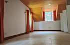 5 Bed Townhouse with En Suite in Rosslyn - 10