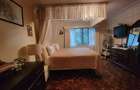 5 Bed House with En Suite in Lavington - 10