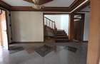 5 Bed House with En Suite in Runda - 13