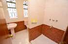5 Bed Villa with En Suite in Riverside - 6