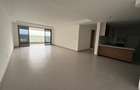 3 Bed Apartment with En Suite in Spring Valley - 10