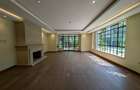 5 Bed House with En Suite in Runda - 2