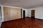 5 Bed Townhouse with En Suite in Kileleshwa - 11