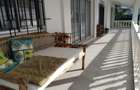 4 Bed House with En Suite in Bofa - 2