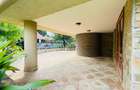 5 Bed Villa with En Suite in Runda - 4