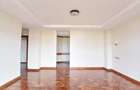 3 Bed Apartment with En Suite in Riverside - 11