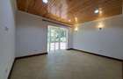 5 Bed House with En Suite in Rosslyn - 6