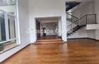 5 Bed Townhouse with En Suite in Lavington - 9
