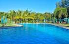 Serviced 1 Bed Apartment with En Suite at Sunset Paradise - 19