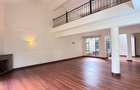 5 Bed Townhouse with En Suite in Lavington - 6