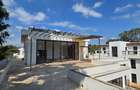 5 Bed Townhouse with En Suite in Kyuna - 4