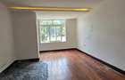 5 Bed House with En Suite in Runda - 18