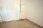 5 Bed House with En Suite in Lavington - 12