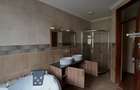 5 Bed Townhouse with En Suite in Lavington - 10