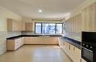 6 Bed House with En Suite in Loresho - 12
