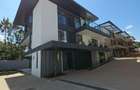 5 Bed Villa with En Suite at Jacaranda Avenue - 2