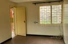 3 Bed House with En Suite at Green Fields Estate - 4