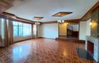 5 Bed House with En Suite in Runda - 5