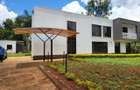 5 Bed Townhouse with En Suite in Runda - 1