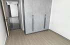 2 Bed Apartment with Gym in Riverside - 5