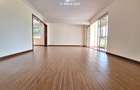3 Bed Apartment with En Suite at Brookside Drive - 3