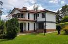4 Bed House with En Suite at Rosslyn Redhil - 1
