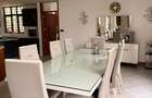 4 Bed Townhouse with En Suite in Spring Valley - 3