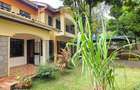 4 Bed Townhouse with En Suite at Lavington - 2