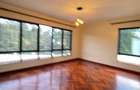 6 Bed House with En Suite in Loresho - 15
