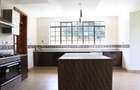 5 Bed Villa with En Suite in Runda - 5