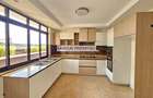 3 Bed Apartment with En Suite in Riverside - 7