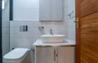 5 Bed Townhouse with En Suite in Lavington - 18