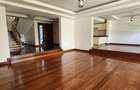 5 Bed Villa with En Suite in Lavington - 7