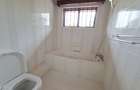 5 Bed House with En Suite at Close To Un - 12