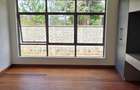 4 Bed Townhouse with En Suite at The Loft Two Rives - 10