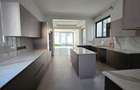 5 Bed Townhouse with En Suite in Lavington - 6